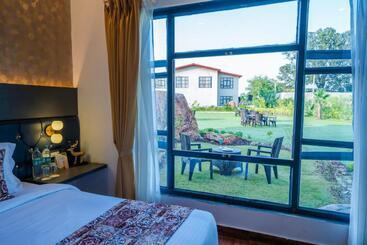 Anantum Gateway Resorts