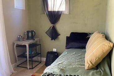 مبيت وإفطار L Eveil En Provence