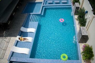 בית מלון כפרי Cabañas Covemar De Lujo