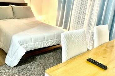 Aparthotel Lima S Suite @ Mesavirre Garden Residences