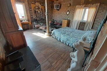 بنسيون Doña Elisa