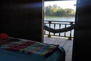 פנסיון Mr. Phaos Riverview Guesthouse & Restaurant