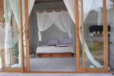 استراحتگاه La Belle Hollow Trees