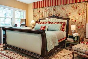 مبيت وإفطار The Bird & Butterfly Inn