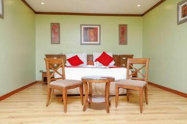 בית מלון כפרי Capella Resort