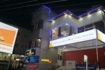 בית מלון כפרי Royal Inn Lodge