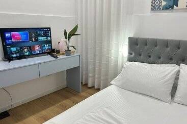 酒店 Tirana Square