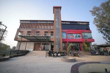 Mokshda Hotel And Restaurant
