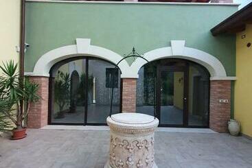 Paradiso Degli Ulivi B&b