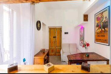 펜션 Relax A 4 Salti Dai Navigli