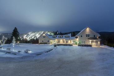 Auberge Sous L Edredon B&b