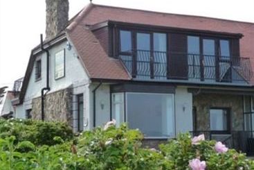 住宿加早餐  Gun Rock