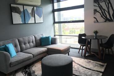 Docklands Private Collection   City Harbour Apartments