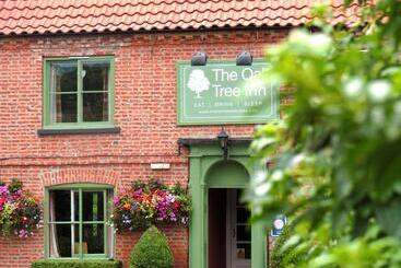 酒店 Oak Tree Inn