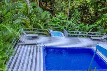 ホテル Plaza Yara