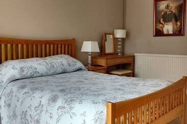 Отель The Bell House