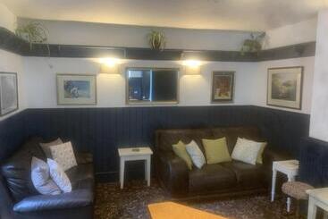 בית מלון כפרי The Bell Inn