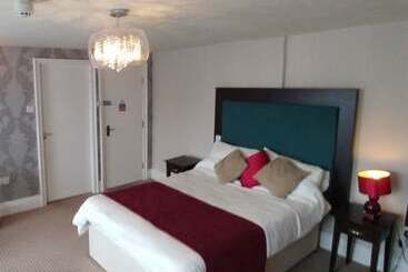 Отель The Engine Inn