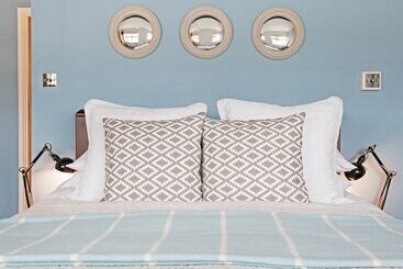 Отель The George & Dragon