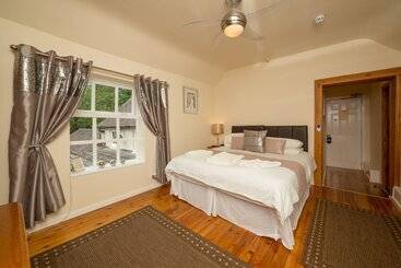 בית מלון כפרי The Shakespeare Inn