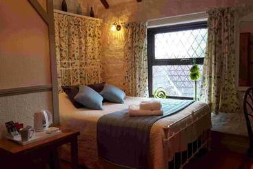 ホテル Walnut Tree