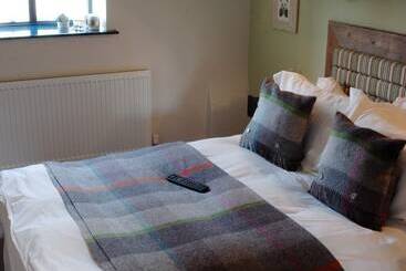 Отель The White Horse Inn