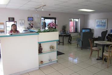 مُتل Westmont Inn  Lakeland