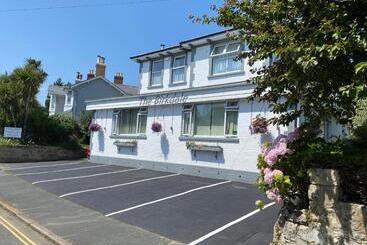 膳宿费 Birkdale Guest House