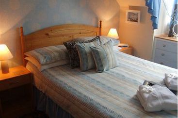 بنسيون Rolling Waves