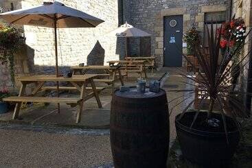 ペンション The Royal Station