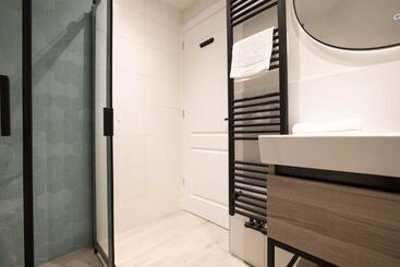 Four Star Apartments   Badhuisstraat 6