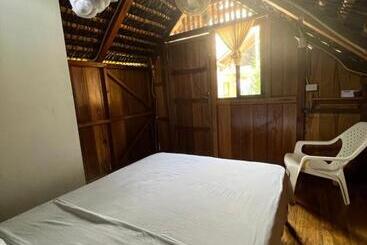 هتل Zutalu   Playa Sur