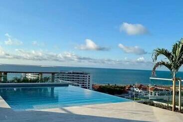 מלון דירות Martinique By Stay Q