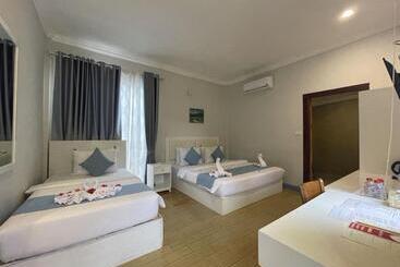 אתר נופש Scarlet Sails Bungalow