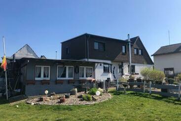 호스텔 B S Apartments L