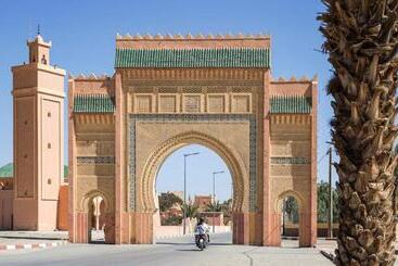 هاستل Yakout Merzouga Luxury Camp