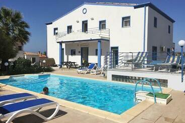 住宿加早餐  Villa Acquamarina