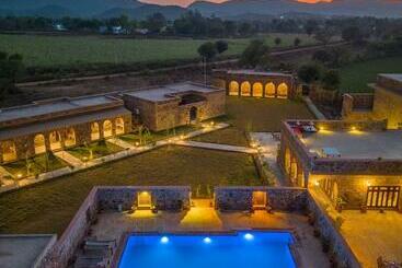 Hotel Sariska Courtyard By Armr Hospitality