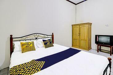 호텔 Spot On 92056 Asri Kost Syariah