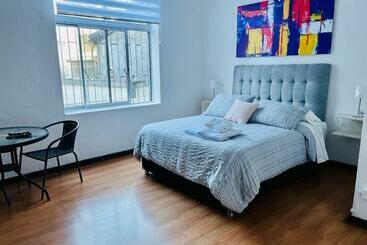 Nomada 870   Hotel Work