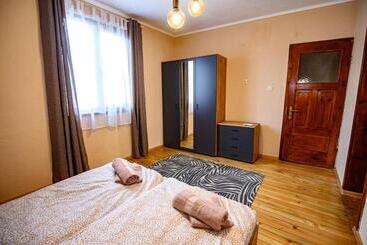 פנסיון Lalev Guest House