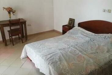 פנסיון Villa Phimex