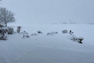 민박 Das Blaue Haus Ein Sommertraum Und Ein Wintermärchen