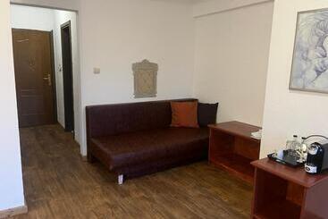 فندق Andesite Boutique Residence