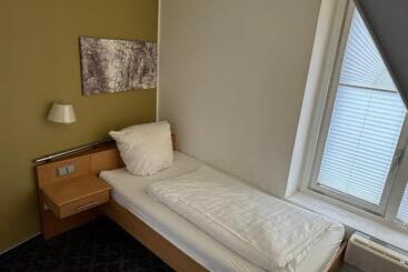 Отель Burg Kerpen