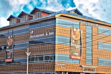 Hotel Darussalam Restaurant And Inn