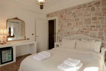 Отель Vrodi By House