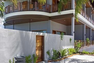 فندق Watuduya Resort By The Lavana