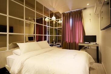 فندق Jinhae Pasta