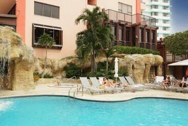 Luxurious Oceanview Apartment   On The Beach   Stay 08 People